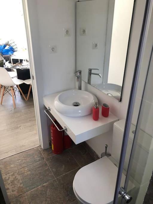 La Carihuela Apartamento 托雷莫利诺斯 外观 照片